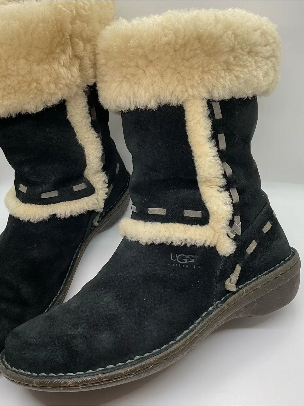 UGG Australia #5674 ELIJO Black Suede Shearling Boots US Women’s Sz 7